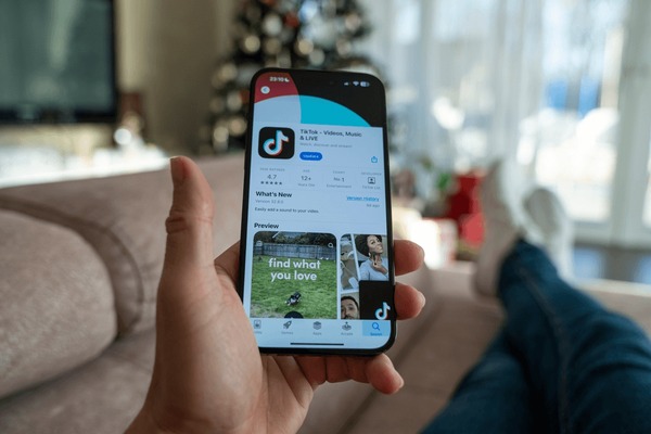 Mengenal Snaptik, Alat Populer untuk Download Video TikTok