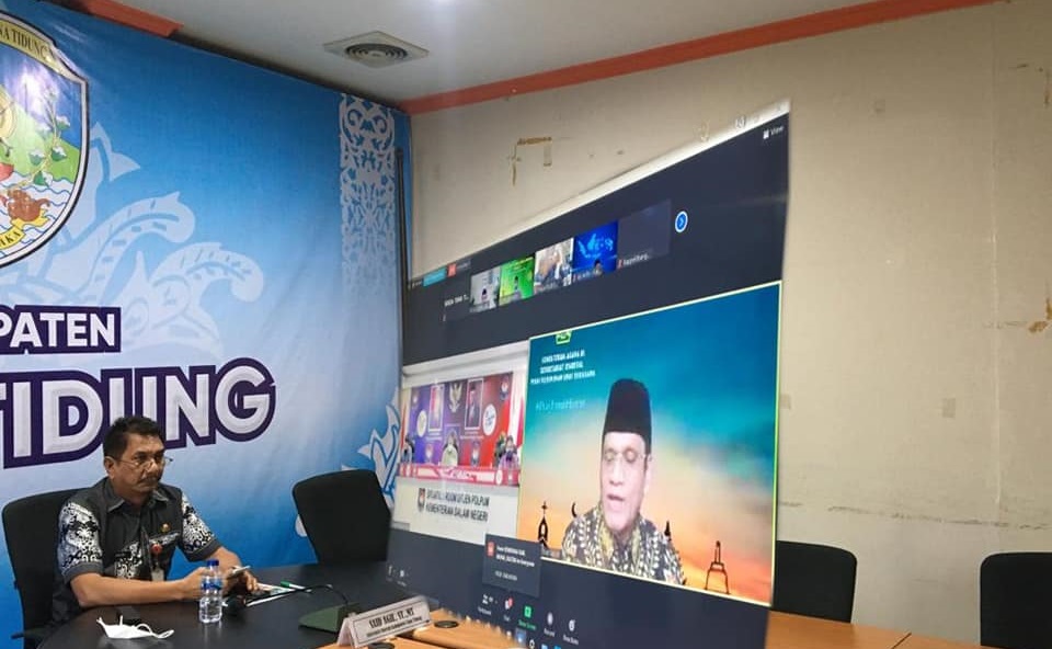 Rapat Webminar Terkait Isu-isu Strategis Dan Program Prioritas Nasional "Peran Forum Kerukunan Umat Beragama Di Masa Pandemic Covid-19"