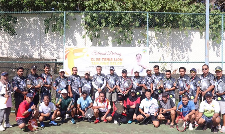 Pertandingan Persahabatan Antara Club Tenis Lion dan Upun Taka
