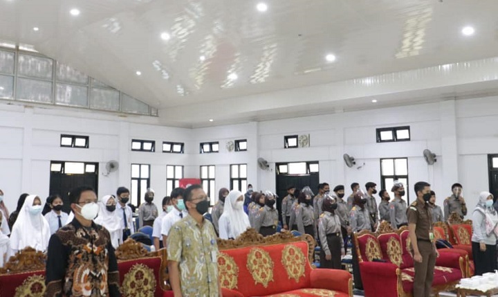Sosialisasi Peraturan Perundang-Undangan Tentang Narkotika dan Cyberbullying