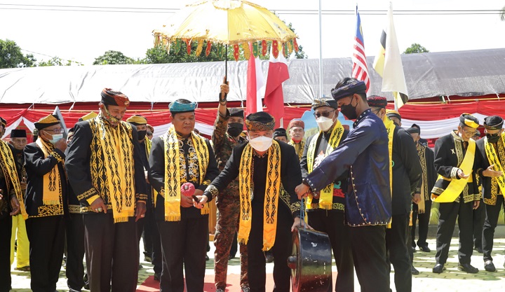 Pembukaan Iraw 2 Adat Tidung Borneo