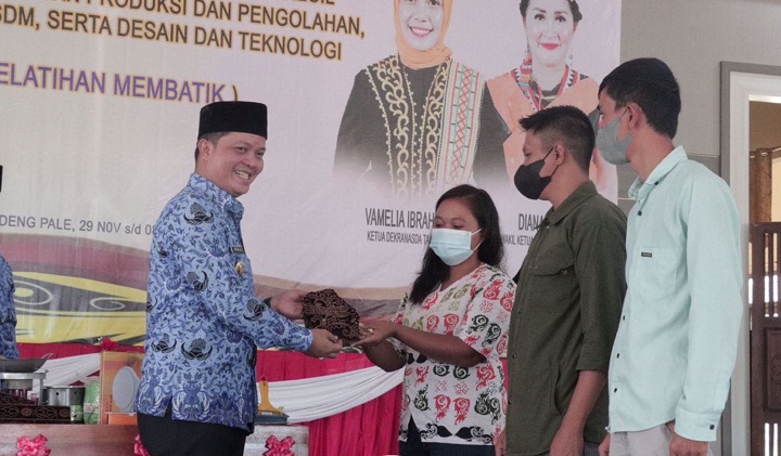 Pelatihan Membatik