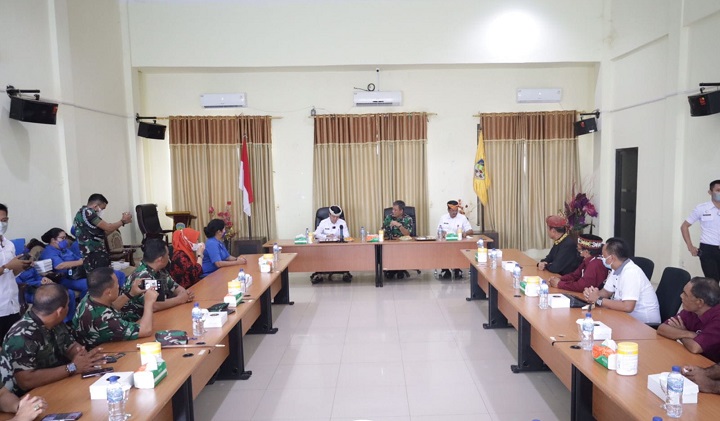 Kunjungan Kerja dan Silaturahmi Dalantamal