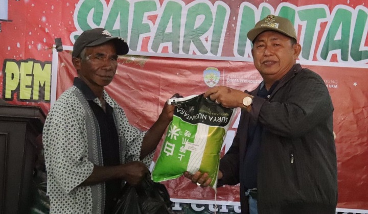 Pembukaan Acara Pasar Murah Bersubsidi di Desa Trans Sambungan Tahap 2