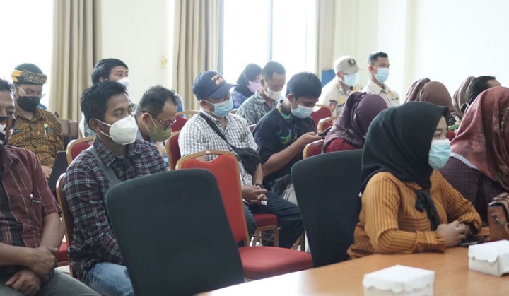 Fasilitasi Pemenuhan Komitmen Perolehan Izin Usaha Industri Dalam Sistem Informasi Industri Nasional