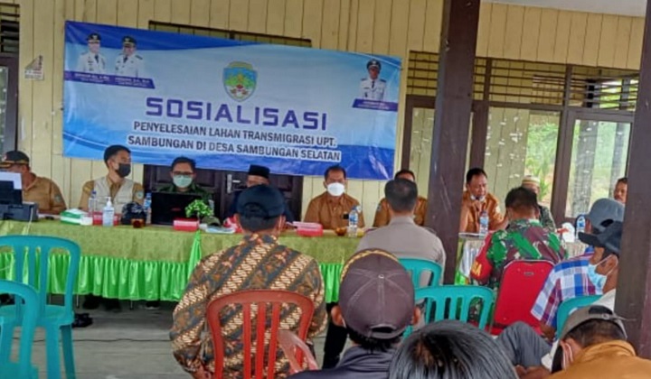 Sosialisasi Penyelesaian Lahan Transmigrasi UPT Sambungan di Desa Sambungan Selatan