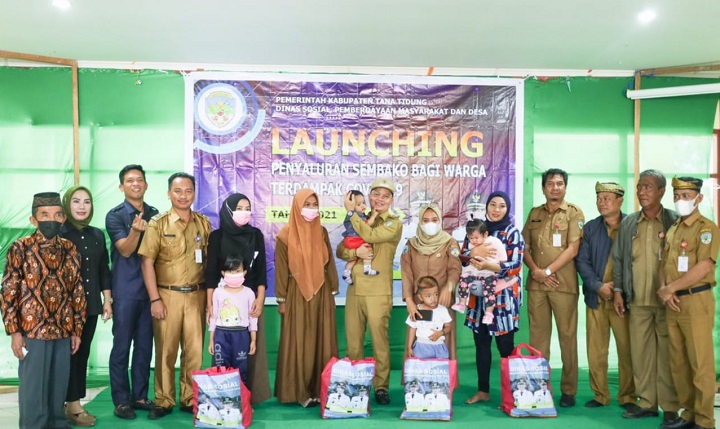 Launching Penyaluran Sembako Bagi Warga Terdampak Covid-19 Kec. Tana Lia