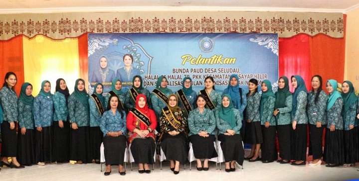 Pelantikan Bunda Paud Desa Seludau dan Sosialisasi Pekan Imunisasi Anak Nasional