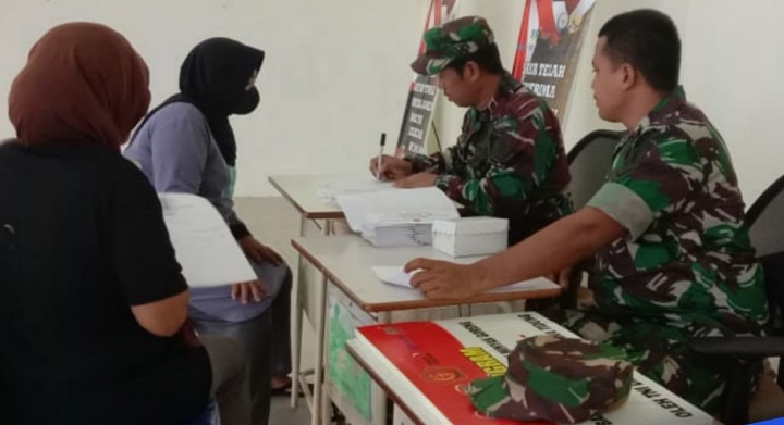 Pemberian BLT-Minyak Goreng Oleh TNI Th 2022
