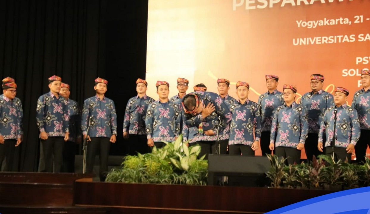 Tampilan Peserta Kab. Tana Tidung Pada Pesparawi Nasional XIII di Yogyakarta