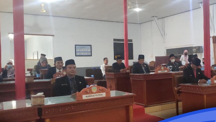 Rapat Paripurna Ke IX Masa Sidang II DPRD