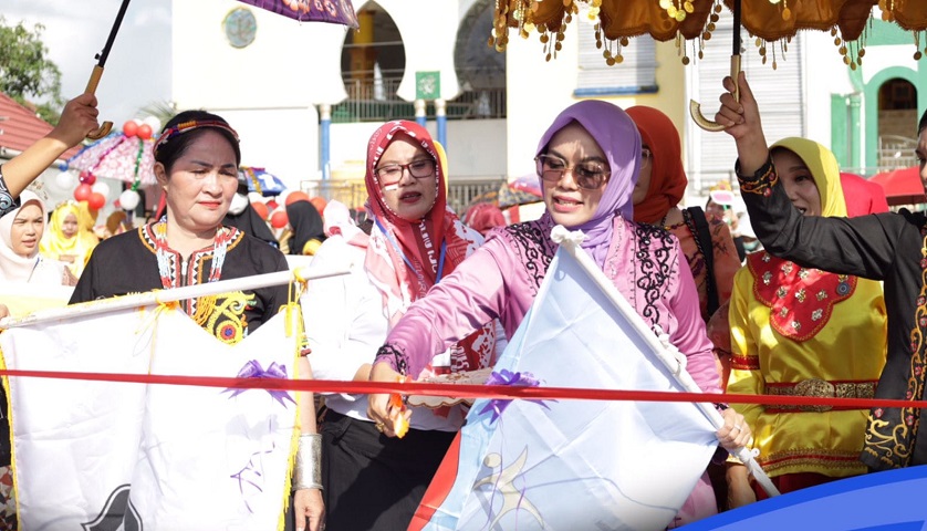 Karnaval Peringatan HUT RI Ke 77 dan HUT KTT Ke 15