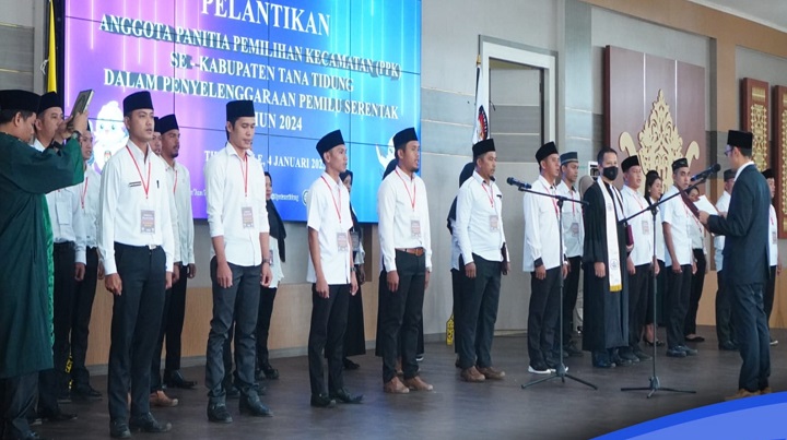 Pelantikan Anggota Panitia Pemilihan Kecamatan ( PKK ) Se Kab Tana Tidung Th.2024