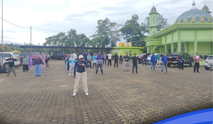 Senam Sehat di Lingkungan Dinas Pendidikan dan Kebudayaan