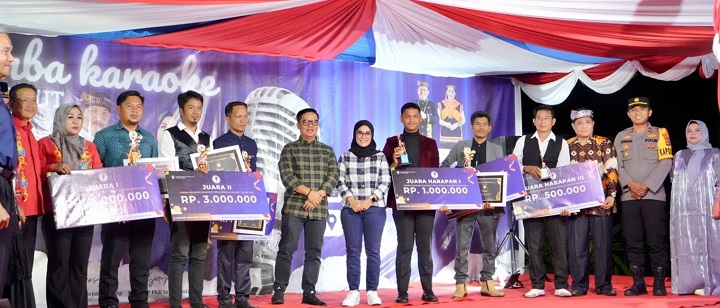 Penutupan Lomba Karaoke Dangdut