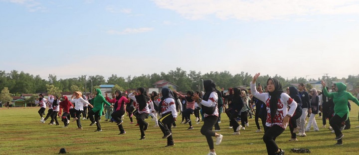 Senam Bersama Dalam Rangka Memperingati Hari Olahraga Nasional ke-40