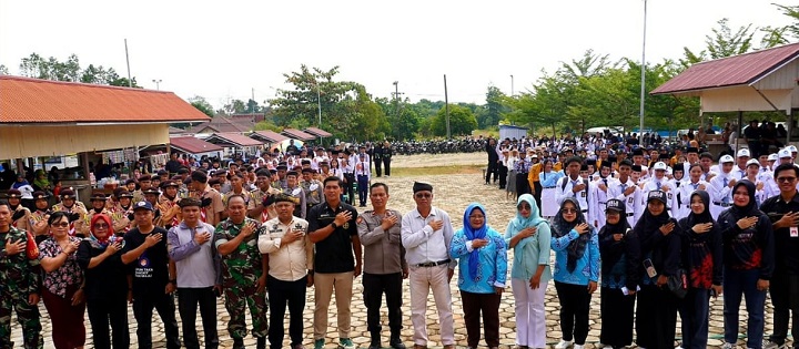Lomba Ketangkasan Bari Berbaris