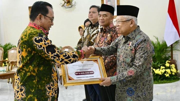 Rapat Koodinasi Nasional dan Penyerahan Insentif Fiskal Kepada Pemda