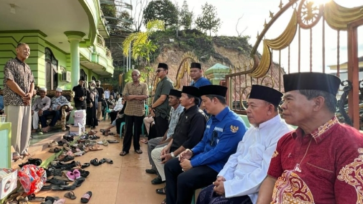 Bupati Tana Tidung Melayat Ke Rumah Duka