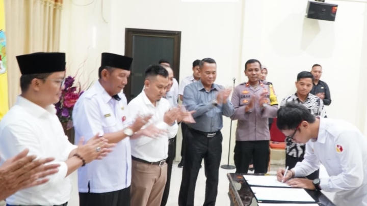 Penandatanganan NPHD antara Pemerintah Kabupaten Tana Tidung dan Bawaslu Tana Tidung