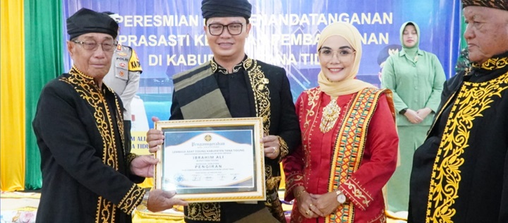 Peresmian Dan Penandatangan Prasasti Kegiatan Pembangunan di Kabupaten Tana Tidung