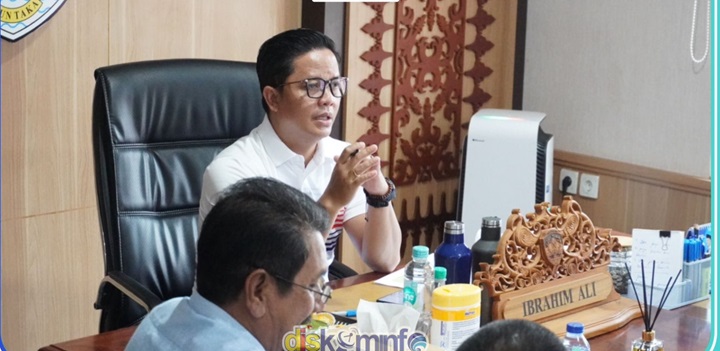 Bupati Tana Tidung Melaksanakan Rapat Persiapan MTQ Provinsi Silahturahmi bersama Tana Tidung