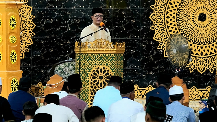 Safari Ramadhan dan Malam Nuzulul Quran Dihadiri oleh Bupati dan Masyarakat Tideng Pale