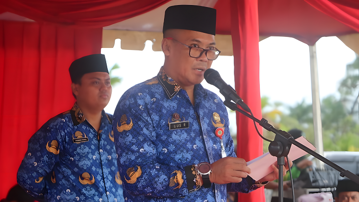 Upacara Peringatan Hari Otonomi Daerah XXVIII dan Peringatan Hari Pendidikan Nasional