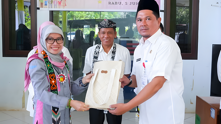 Lomba Kader dan Posyandu Tingkat Provinsi Kalimantan Utara pada Posyandu Busak Odou Desa Limbu Sedulun