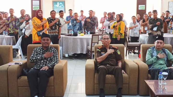 Bimtek Peran RT/RW dalam Penyelenggaraan Pemerintahan Desa Kabupaten Tana Tidung Digelar di Kota Tarakan