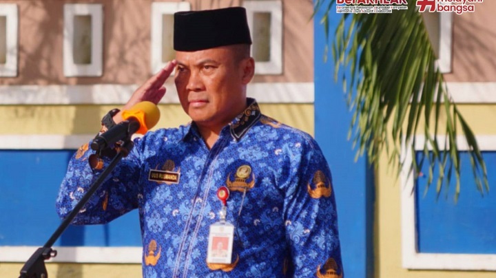 Asisten Administrasi Pembangunan dan Umum Pimpin Upacara Hari Pahlawan di Pendopo Djaparudin