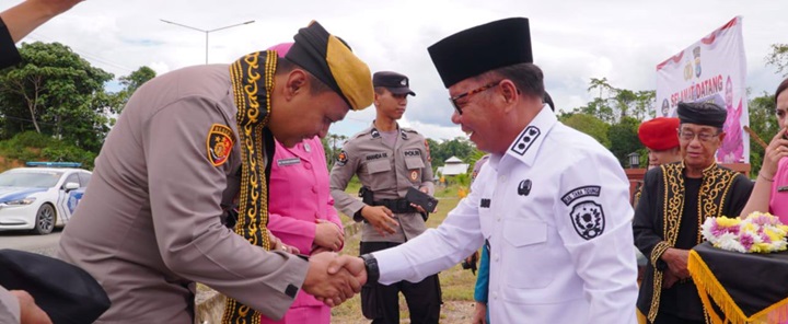 Apel Farewell Parade Serah Terima Jabatan Kapolres