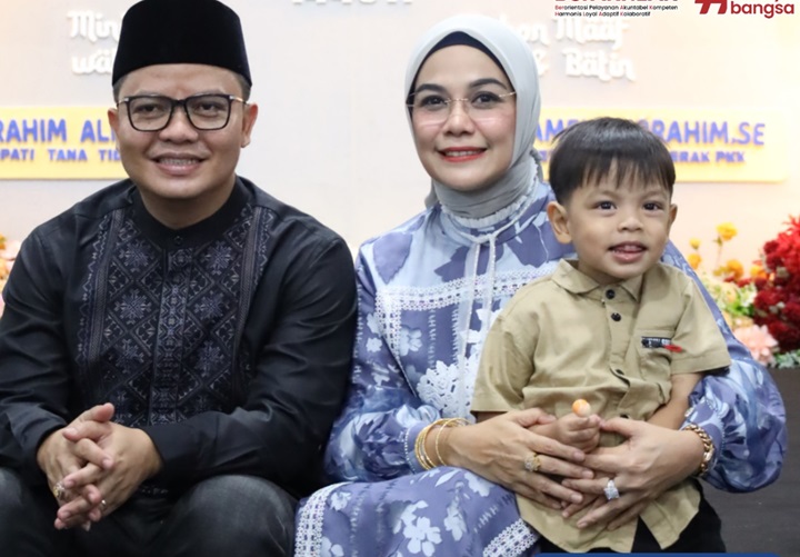 Open House Hari Kedua Idul_Fitri 1446 H Di Kediaman Bupati Tana Tidung
