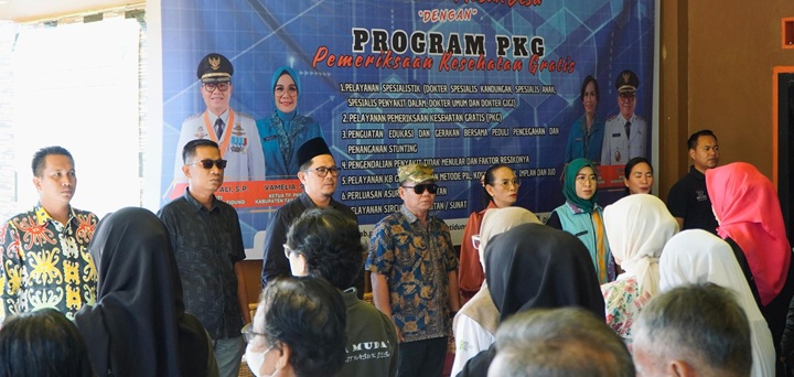 Rusa Muda (Rumah Sakit Masuk Desa) dengan Program PKG (Pemeriksaan Kesehatan Gratis) Di Desa Kapuak