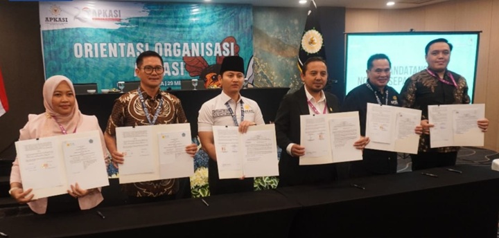 Musyawarah Nasional VI Asosiasi Pemerintah Kabupaten Seluruh Indonesia dan HUT ke 25 APKASI