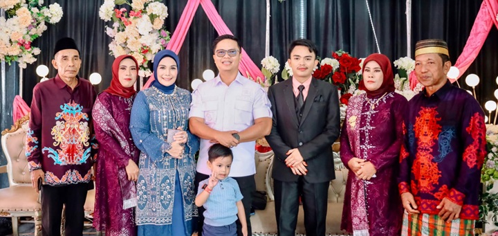 Bupati Tana Tidung Menghadiri Resepsi Pernikahan Zulhakim,S.T dan Shinta Sri Wardani, A.md.Kep