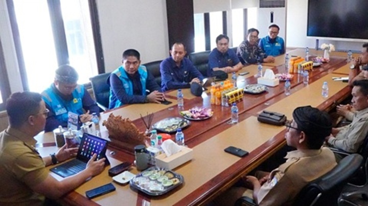 Bupati Tana Tidung Pimpin Audiensi bersama PLN Bahas Pening