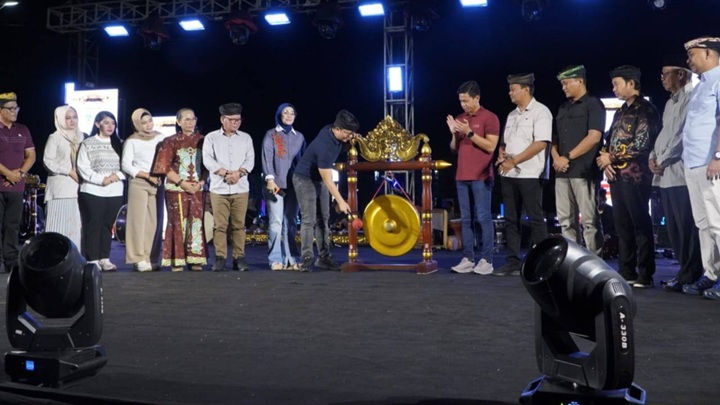 Malam Puncak Upun Taka Festival 2025 Meriahkan RTH Joesoef Abdullah