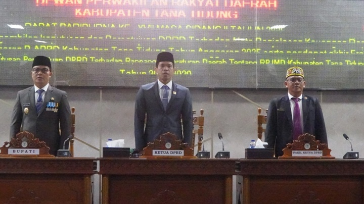 Bupati Tana Tidung Hadiri Rapat Paripurna Persetujuan P-APBD 2025 dan RPJMD 2025â€“2029