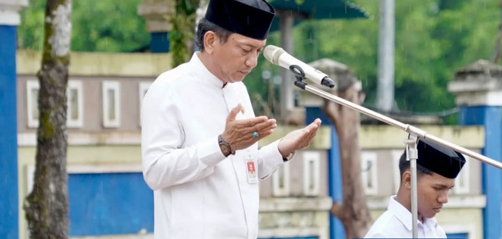 Upacara Memperingati Hari Santri 2025