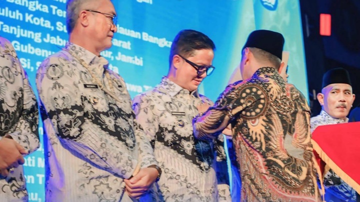Bupati Tana Tidung Terima Penghargaan Dwija Praja Nugraha