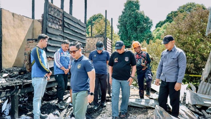 Bupati Tana Tidung Tinjau Lokasi Kebakaran di Desa Limbu Sedulun