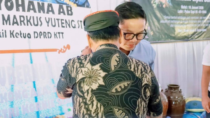 Bupati Tana Tidung Melayat ke Rumah Duka Ibunda Wakil Ketua DPRD