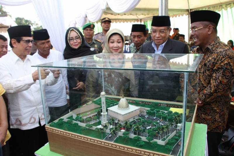 Peletakan Batu Pertama Pembangunan Masjid dan Ceramah Maulid Ketua Umum PBNU di Bumi Upun Taka.
