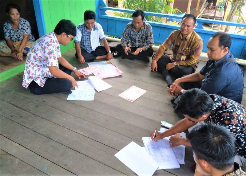 Disdukcapil Kabupaten Tana Tidung melakukan Kegiatan Pemutakhiran Data di Kecamatan Muruk Rian dan Kecamatan Betayau