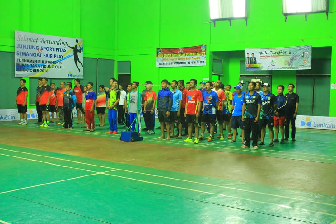 Pemkab Gelar "Tournament Bulu Tangkis"
