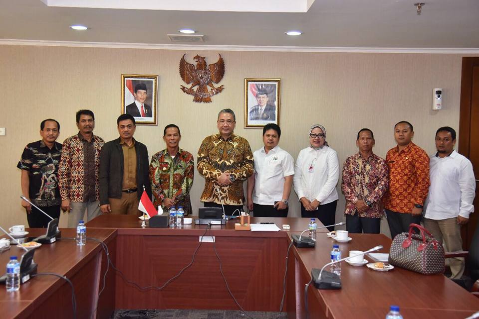 Bupati temui Kemendes PDTT â€œMembahas Pembangunan di KTTâ€